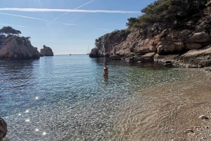 From Marseille: Calanques National Park Guided Hike