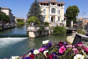 From Marseille: Luberon Market & Villages Full-Day Tour