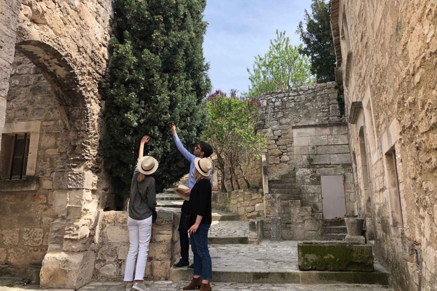 From Marseille: Arles, Les Baux & Saint-Rémy Full-Day Tour