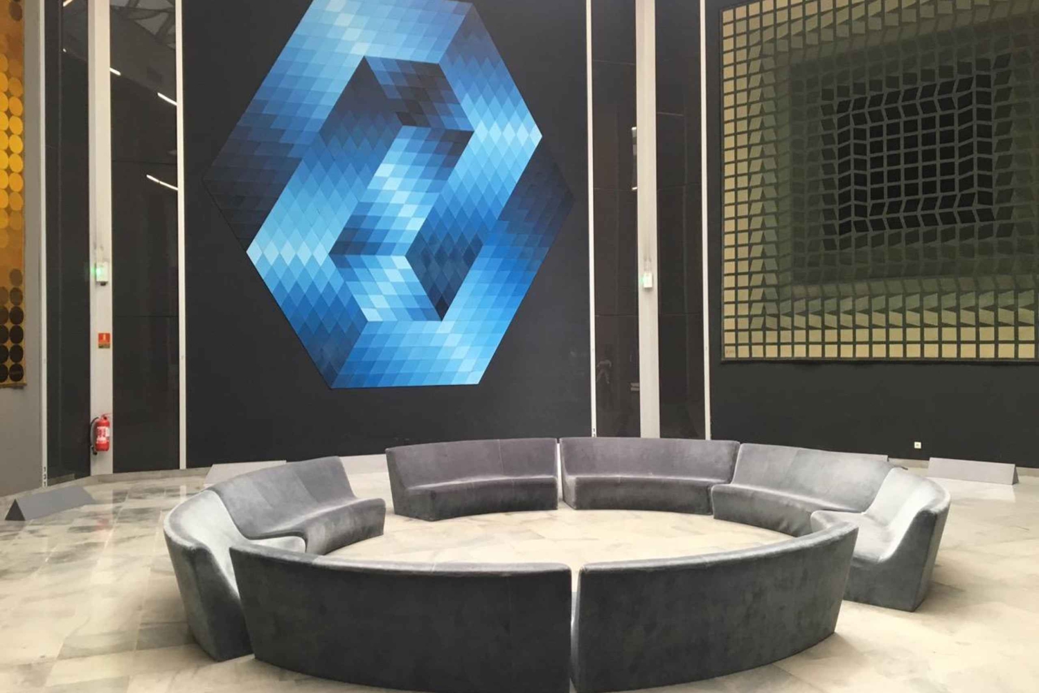 From Marseille: Vasarely Museum in Aix & Le Corbusier Tour