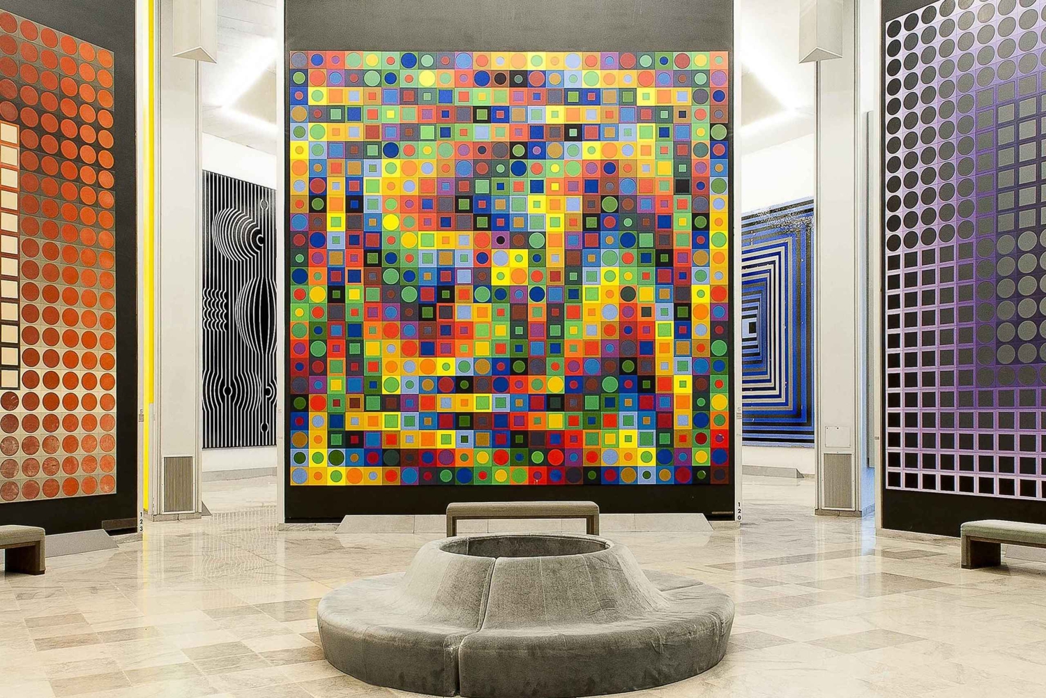 From Marseille: Vasarely Museum in Aix & Le Corbusier Tour