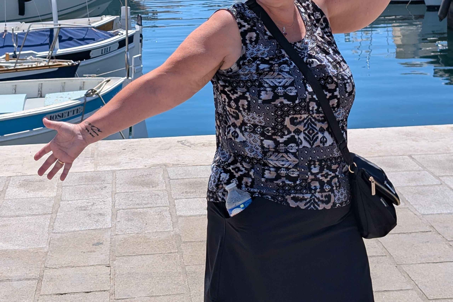 Discover the real Marseille with a local guide in your language