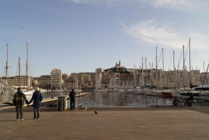 Marseille: Bookbinding experience in the Vieux Port