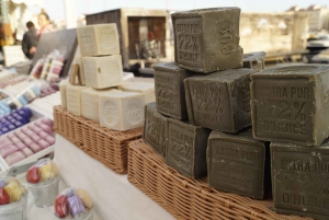 Marseille: Bookbinding experience in the Vieux Port