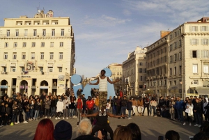 Marseille: Bookbinding experience in the Vieux Port