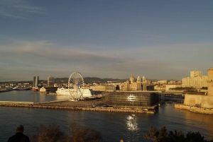 Marseille: Bookbinding experience in the Vieux Port