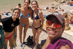 Marseille: Calanques National Park Guided Hike with Picnic