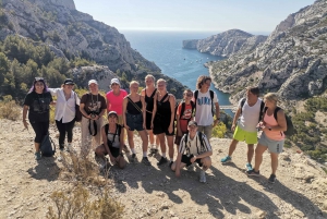 Marseille: Calanques National Park Guided Hike with Picnic