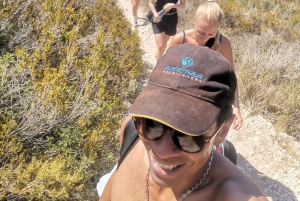 Marseille: Calanques National Park Guided Hike with Picnic