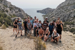 Marseille: Calanques National Park Guided Hike with Picnic
