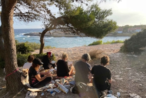 Marseille: Creative hike with watercolor and sketching on the Côte Bleue