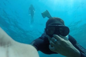 Marseille: Endoume Snorkeling Adventure with Snacks & Drinks