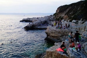 Marseille: Endoume Snorkeling Adventure with Snacks & Drinks