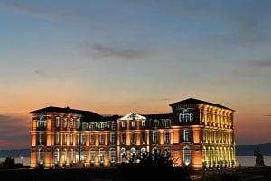 Old Port Walking Tour with Boat Ride & Local Food Tasting