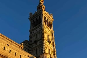 Old Port Walking Tour with Boat Ride & Local Food Tasting