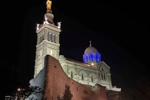 Old Port Walking Tour with Boat Ride & Local Food Tasting