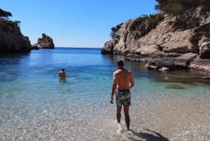 Marseille: Guided Hiking Calanques National Park from Luminy