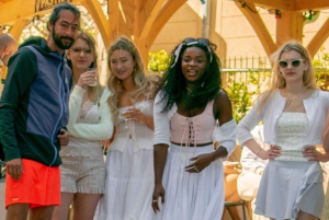 Marseille: Guided Pétanque Game with Local Aperitif