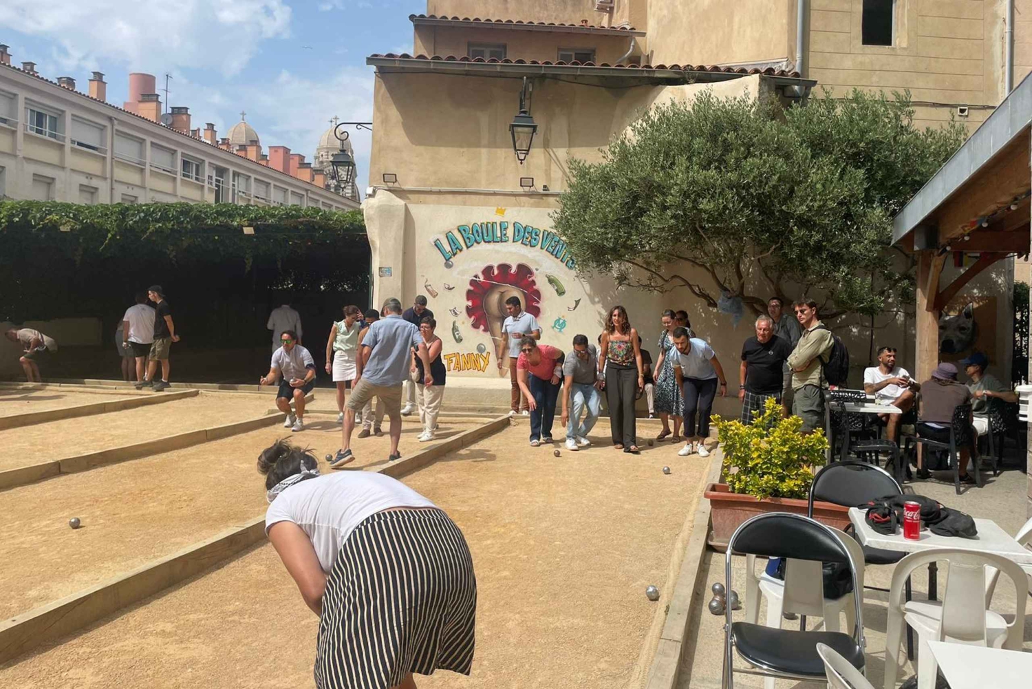 Marseille: guided tour/games in the cart district