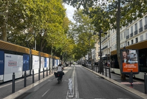 Marseille: Guided Walking Tour with Local Artist