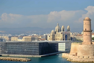 Marseille: Old Port to Cité Radieuse Rooftop Tuk-Tuk Tour