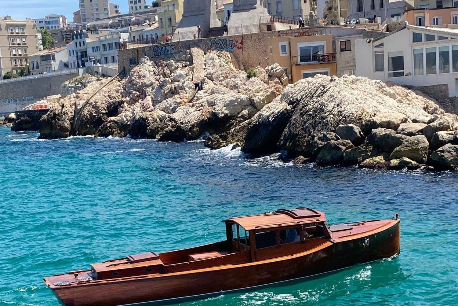 Vintage boat tour of Marseille - small groups (5h)