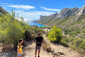 Marseille: Sormiou Calanque Half-Day Hiking Tour w/Swimming
