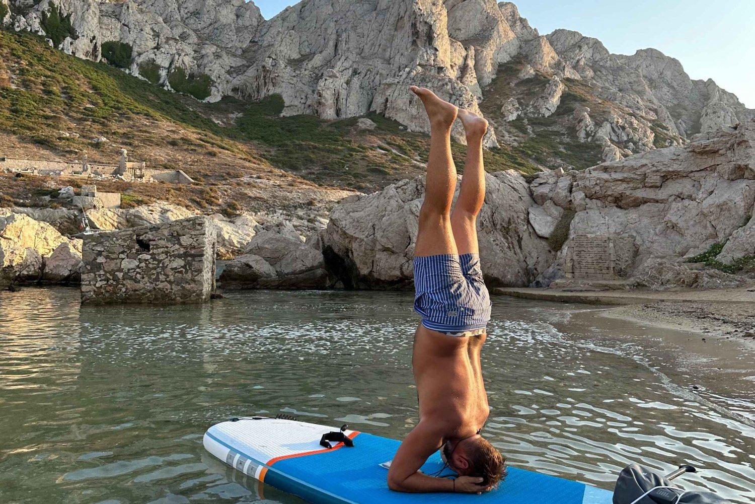 Marseille: stand-up paddle tour - discover the calanques