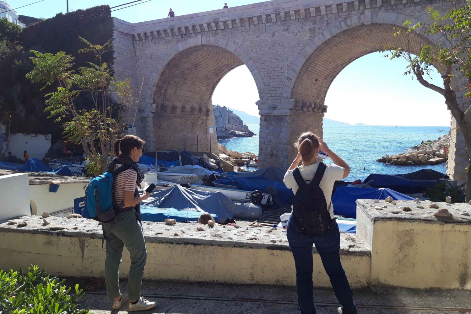 Marseille: Hidden Coves Exploration & Treasure Hunt