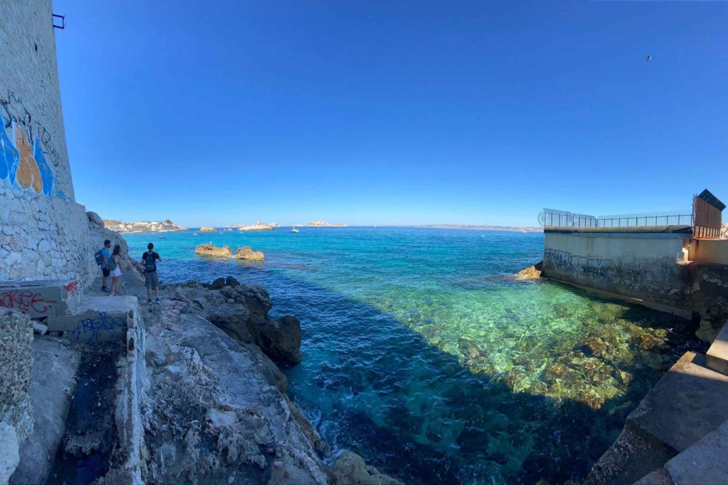 Marseille: Urban Hiking Tour with a Local Guide