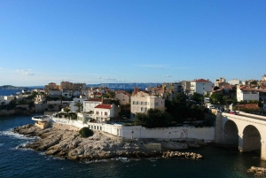 Marseille: Urban Hiking Tour with a Local Guide