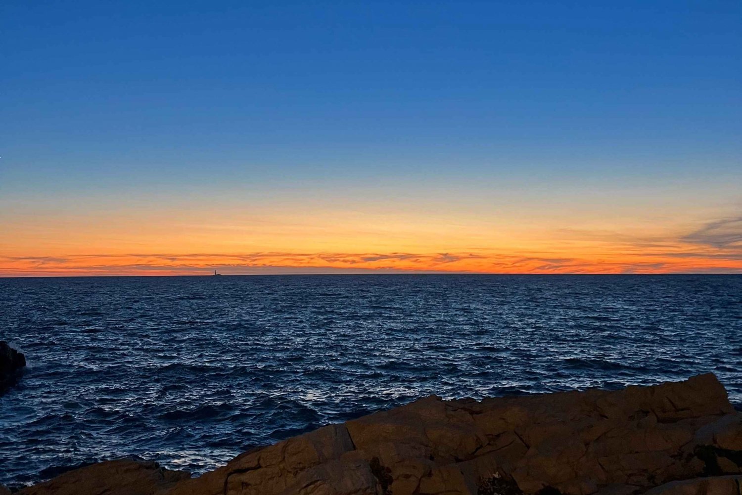 Marseille:Vieux Port, Notre Dame de la Garde,Soleil Couchant