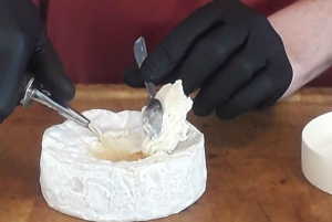 Marseille: Walking Food Tour with Full Meal