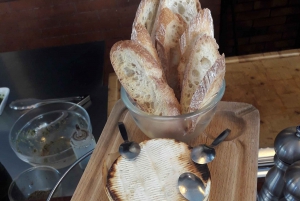 Marseille: Walking Food Tour with Full Meal