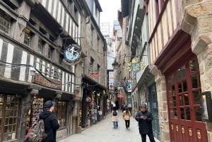 Mont Saint Michel: Walking Tour & Optional Abbey Ticket