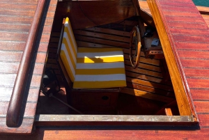 Vintage sunset boat tour of Marseille - small groups (2h)