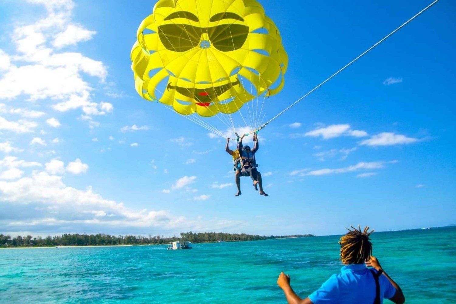 Sporty wodne w Belle Mare: podwodny spacer, parasailing, przejażdżka dętką