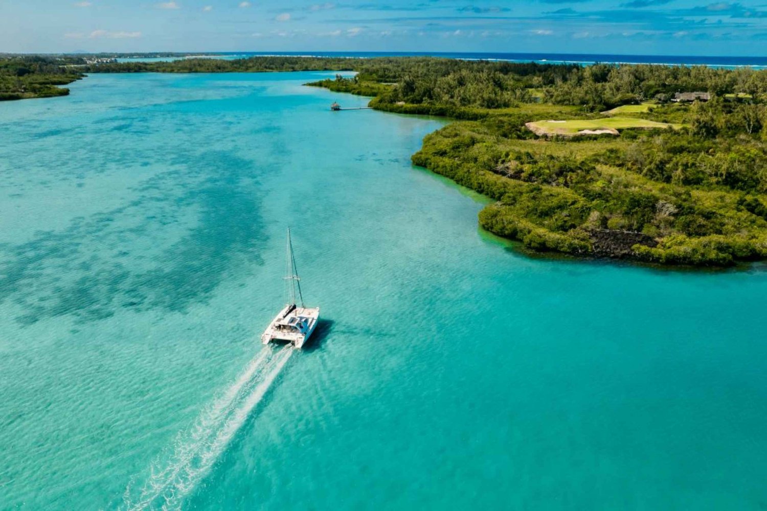 Trou d'Eau Douce: Ile Aux Cerfs Catamaran Cruise with Lunch