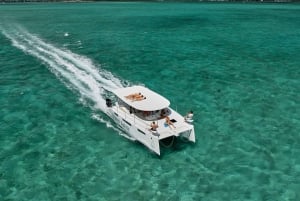 モーリシャスでカタマランクルーズ：南東5島を巡るカタマランクルーズをお楽しみください