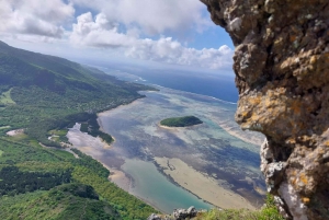 Combination Hiking Le Morne Mountain & AuthenticCreoleLunch