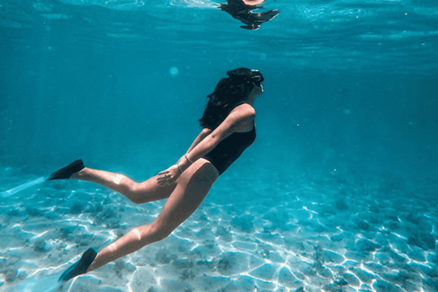 Genieße einen entspannten Tag auf dem Katamaran auf der Ile aux Cerfs.