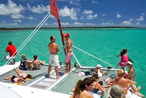 Full-Day Cruise to Ile aux Cerfs with BBQ Lunch Included