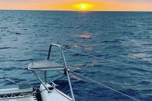 Grand Baie: Cocktail e crociera in catamarano al tramonto