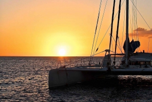 Grand Bay: Honeymoon/Lovers Sunset Tour with Romantic Dinner