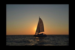 Grand Bay: Honeymoon/Lovers Sunset Tour with Romantic Dinner