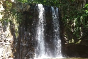 Gris Gris: kustwandeling en waterval – begeleide natuurervaring