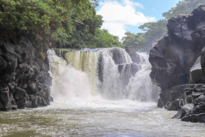 Trou D'Eau Douce : Circuit des 5 îles de l'île Maurice avec déjeuner/boissons