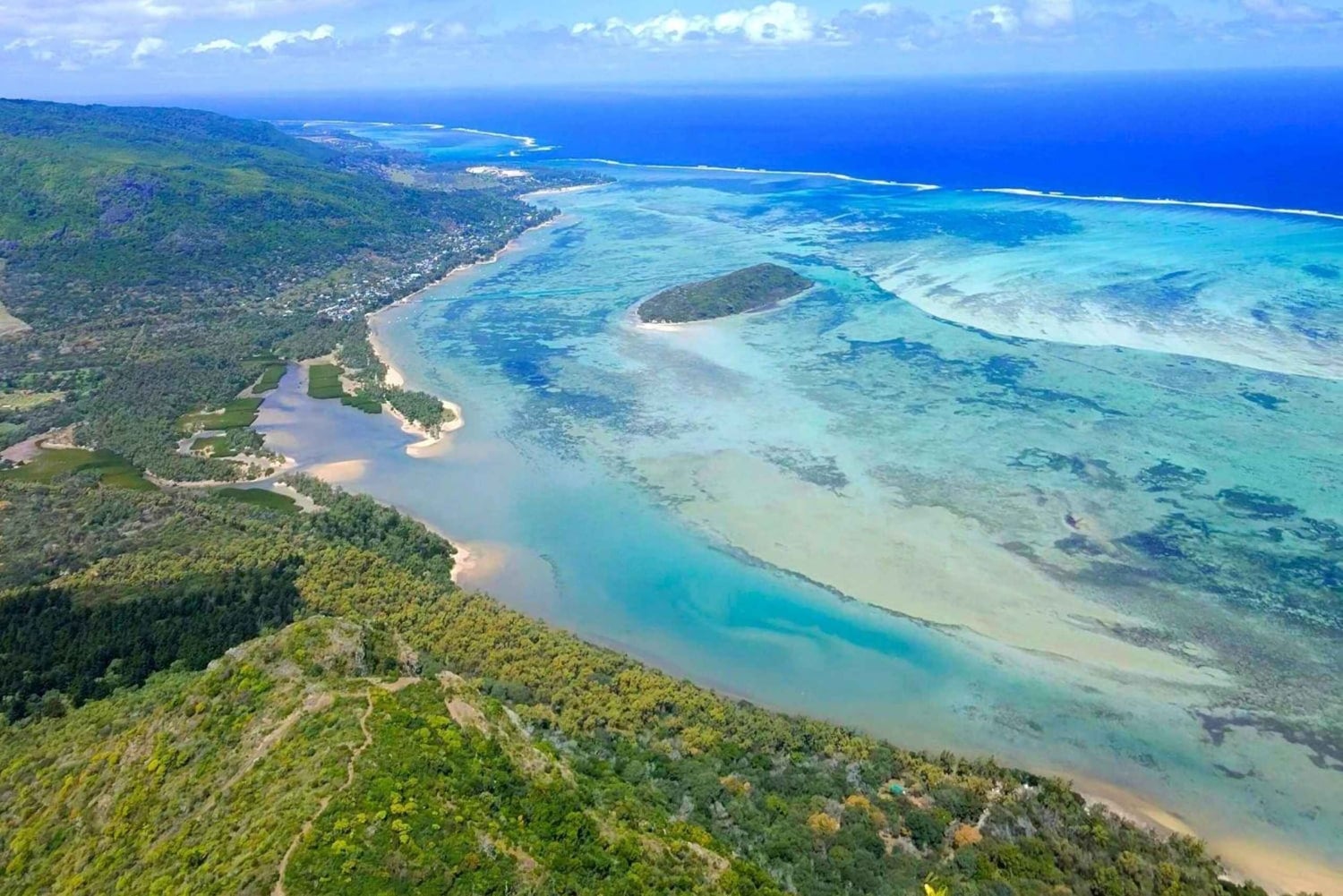 Randonnée au Morne Brabant : la montagne de l’évasion