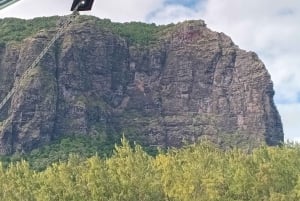 Hiking Le Morne Brabant