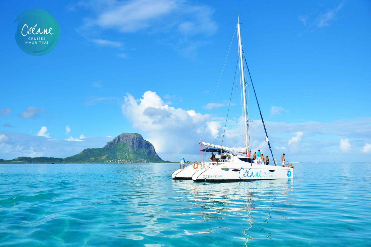 Ile Aux Bénitiers: Private OCÉANE-Katamaran-Ganztagestour